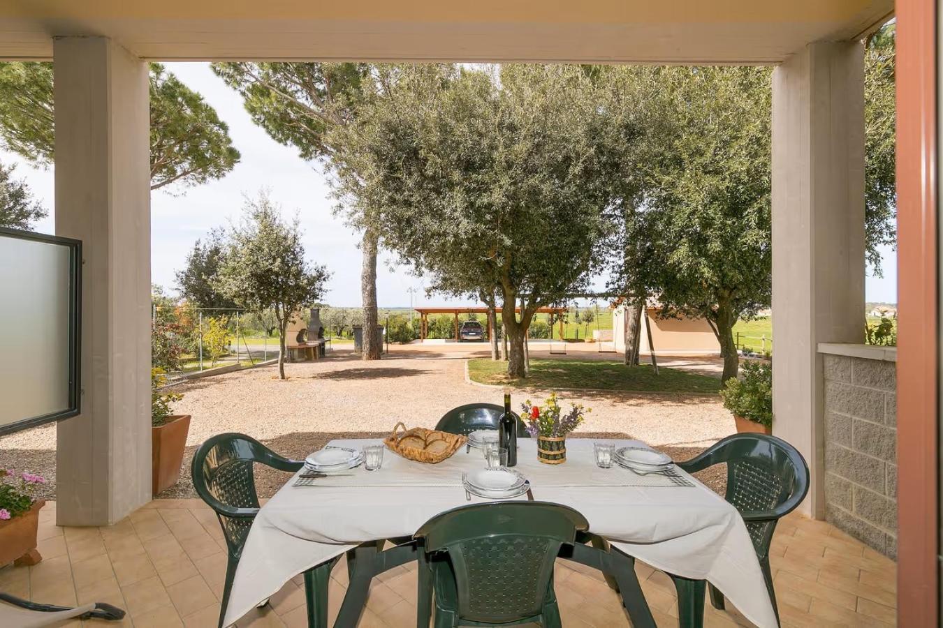 Farm stay Agriturismo I Debbi Bibbona